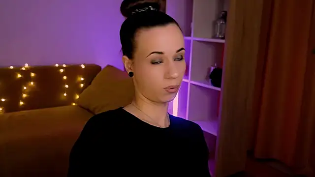 Snapshot of ItsAlisia chatting on March 8, 2026, 6:49 am ItsAlisia online show from March 8, 2026, 6:49 am