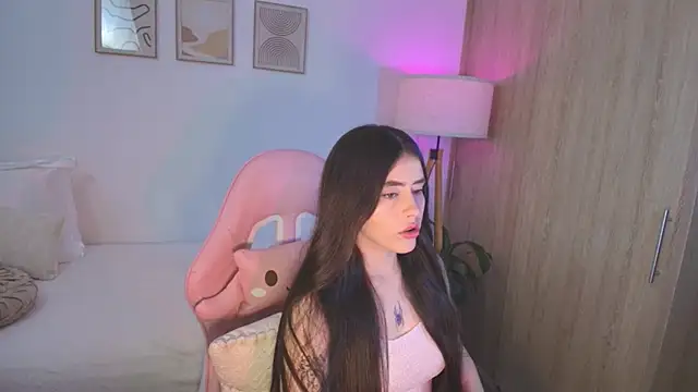 Snapshot of iriswest_ chatting on September 29, 2025, 12:39 am iriswest  online show from September 29, 2025, 12:39 am