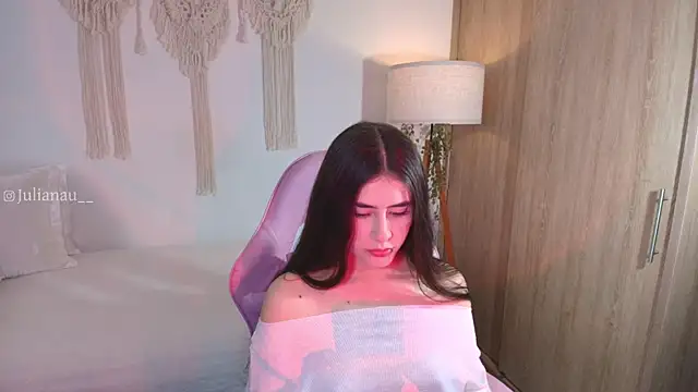 iriswest  online show from November 22, 2025, 11:58 pm