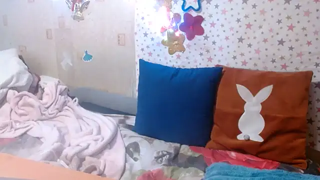 QueenLana online show from March 4, 2026, 5:04 am