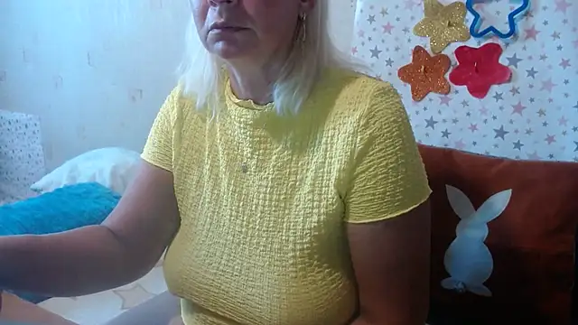 Snapshot of QueenLana chatting on September 11, 2025, 9:20 am QueenLana online show from September 11, 2025, 9:20 am