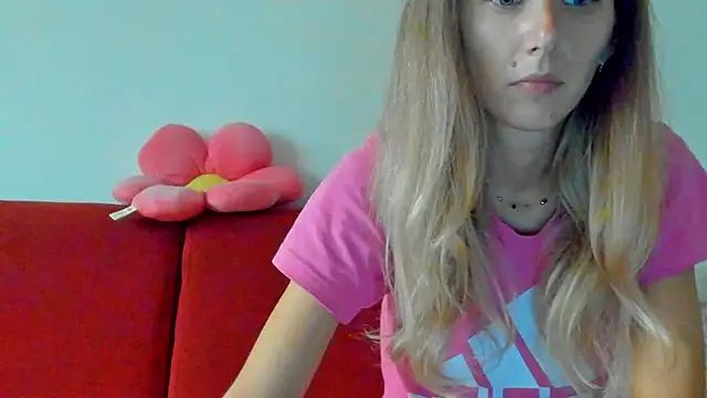 Snapshot of marie_marie03 chatting on November 4, 2025, 9:46 am marie marie03 online show from November 4, 2025, 9:46 am