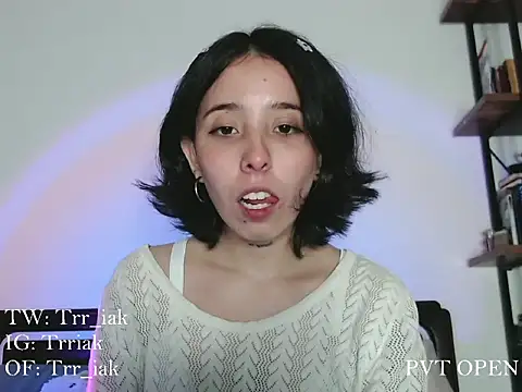 Snapshot of babyluna_8_8 chatting on November 21, 2025, 12:31 am babyluna 8 8 online show from November 21, 2025, 12:31 am