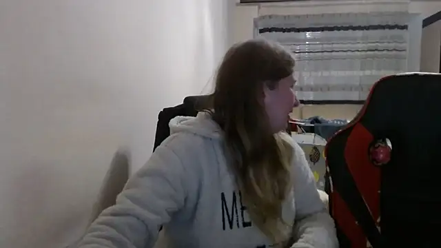 Snapshot of PeterAndJen chatting on December 14, 2025, 8:14 pm PeterAndJen online show from December 14, 2025, 8:14 pm