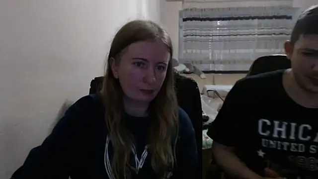 Snapshot of PeterAndJen chatting on November 3, 2025, 8:12 pm PeterAndJen online show from November 3, 2025, 8:12 pm