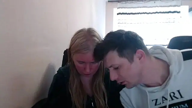 Snapshot of PeterAndJen chatting on May 3, 2026, 5:49 pm PeterAndJen online show from May 3, 2026, 5:49 pm