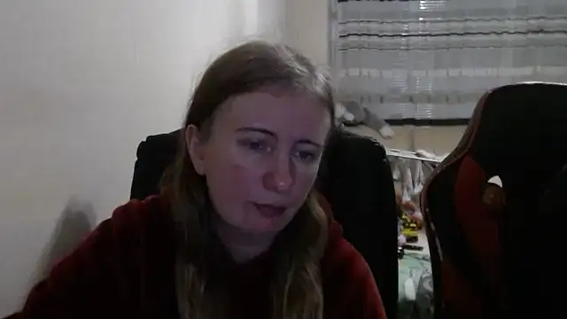 Snapshot of PeterAndJen chatting on November 13, 2025, 8:35 pm PeterAndJen online show from November 13, 2025, 8:35 pm