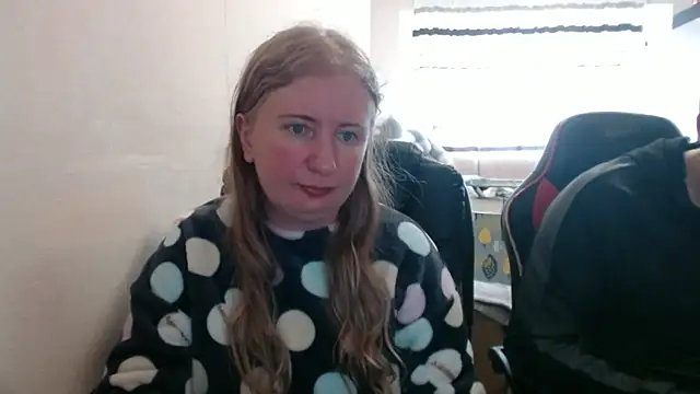 PeterAndJen online show from April 2, 2026, 4:57 pm