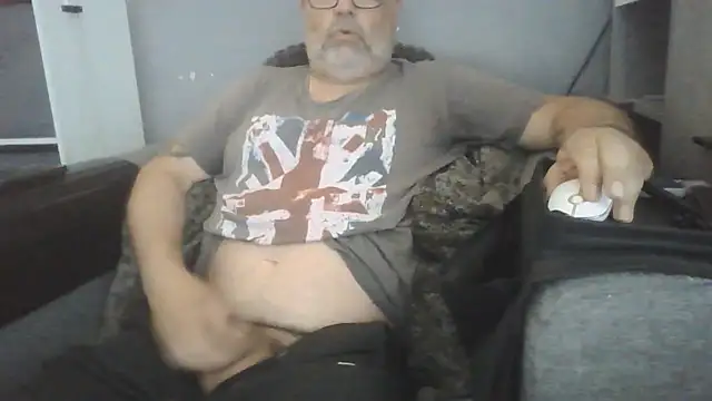 Naturistmale45 online show from May 31, 2026, 9:48 am