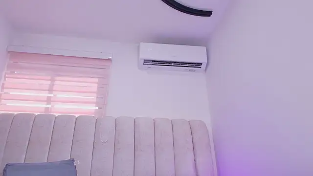 Snapshot of timkerbell_ chatting on February 11, 2026, 7:14 pm timkerbell online show from February 11, 2026, 7:14 pm