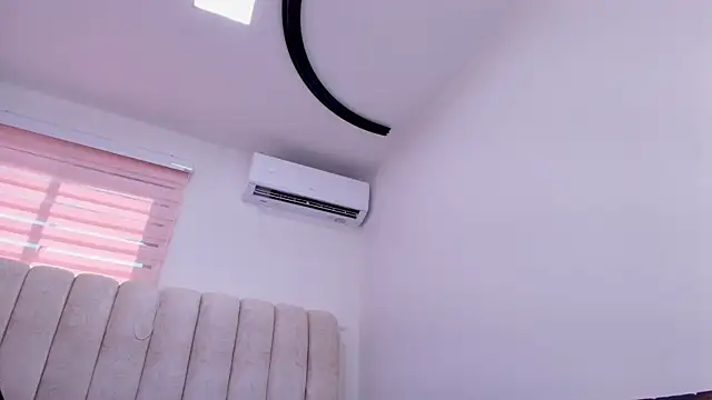 Snapshot of timkerbell_ chatting on January 17, 2026, 7:17 pm timkerbell online show from January 17, 2026, 7:17 pm