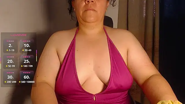 Snapshot of agathamiller01 chatting on May 19, 2026, 11:06 am agathamiller01 online show from May 19, 2026, 11:06 am