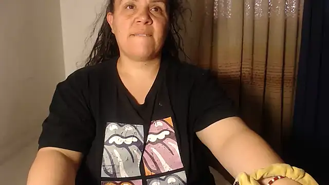 Snapshot of agathamiller01 chatting on April 16, 2026, 10:34 pm agathamiller01 online show from April 16, 2026, 10:34 pm