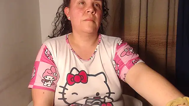 Snapshot of agathamiller01 chatting on April 26, 2026, 1:14 am agathamiller01 online show from April 26, 2026, 1:14 am
