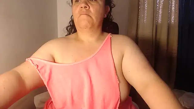 Snapshot of agathamiller01 chatting on May 10, 2026, 11:03 am agathamiller01 online show from May 10, 2026, 11:03 am