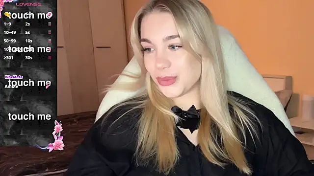 ariashaa online show from October 26, 2025, 2:28 pm