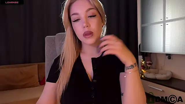Snapshot of ariashaa chatting on May 6, 2026, 1:37 pm ariashaa online show from May 6, 2026, 1:37 pm
