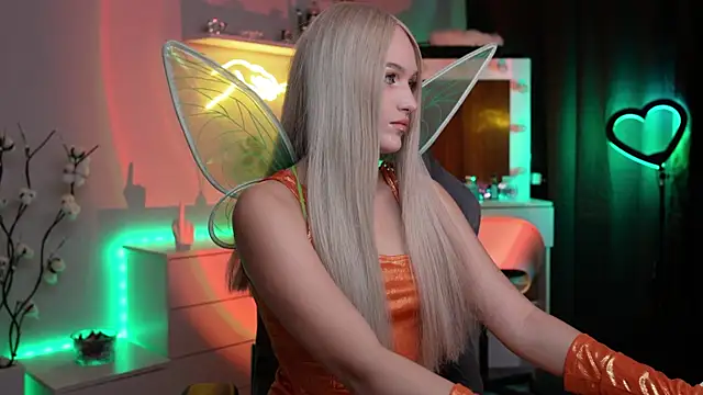 MrsTenderBeast online show from November 24, 2025, 4:18 pm