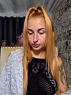 Snapshot of kylie_blck chatting on December 22, 2025, 6:35 am kylie blck online show from December 22, 2025, 6:35 am