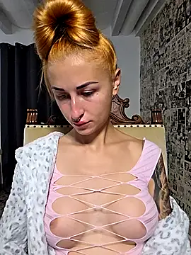 Snapshot of kylie_blck chatting on December 18, 2025, 5:12 am kylie blck online show from December 18, 2025, 5:12 am