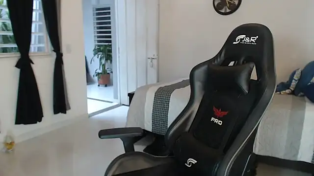 tamy shine87 online show from April 5, 2026, 10:16 pm