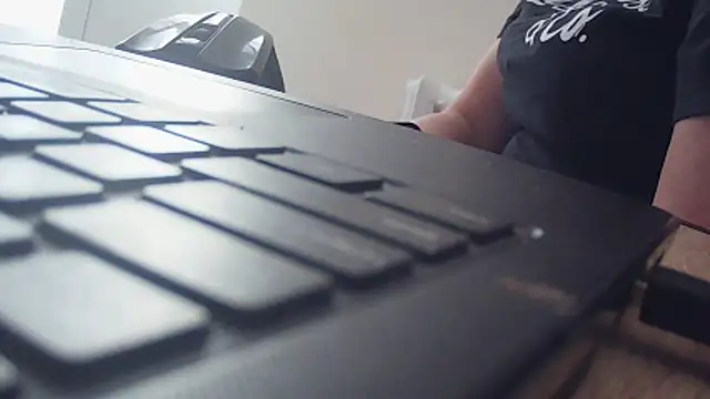 Snapshot of MssAngela chatting on April 12, 2026, 8:28 am MssAngela online show from April 12, 2026, 8:28 am