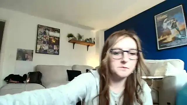 short sweetpea online show from December 14, 2025, 1:28 pm