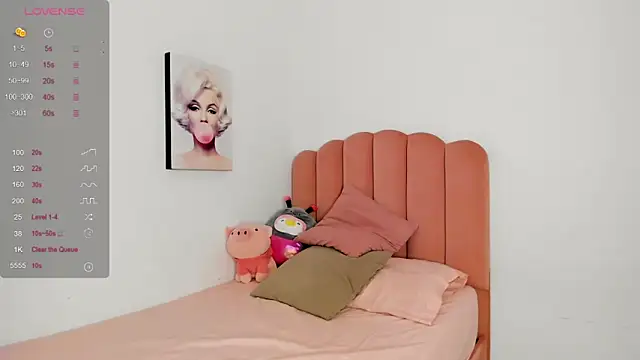 julieth sanz online show from February 15, 2025, 9:38 am