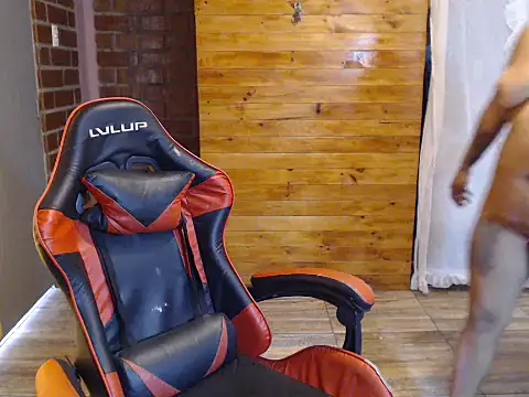 Snapshot of Hilarybunnyy chatting on March 14, 2026, 2:12 pm Hilarybunnyy online show from March 14, 2026, 2:12 pm