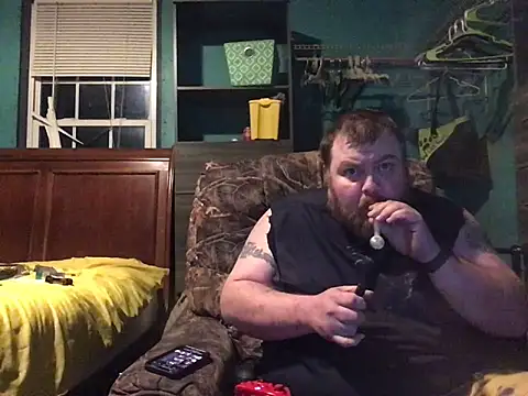 Snapshot of fatdickdaddy448 chatting on December 13, 2024, 9:46 am fatdickdaddy448 online show from December 13, 2024, 9:46 am