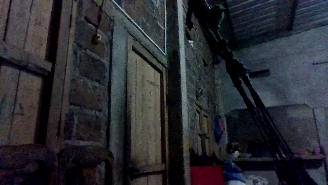 Snapshot of axomen chatting on September 21, 2025, 3:33 am axomen online show from September 21, 2025, 3:33 am