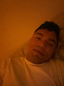 javielotentacion online show from April 12, 2026, 6:27 am