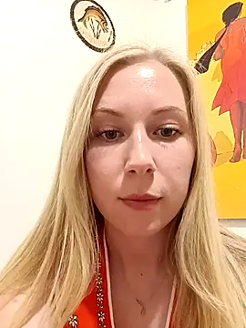 Snapshot of Prettierkate chatting on February 15, 2025, 9:49 pm Prettierkate online show from February 15, 2025, 9:49 pm