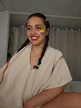 Snapshot of Lucy_Marin chatting on July 7, 2026, 10:02 pm Lucy Marin online show from July 7, 2026, 10:02 pm
