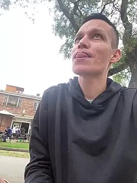 yequeal online show from February 26, 2025, 5:53 pm