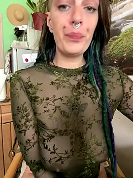 MenaDreadfull online show from October 3, 2025, 9:00 am