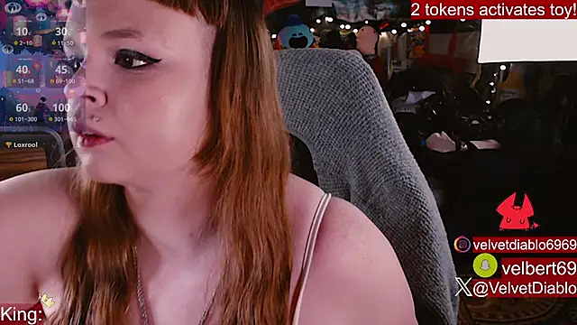 Snapshot of VelvetDiablo chatting on July 16, 2026, 12:29 am VelvetDiablo online show from July 16, 2026, 12:29 am