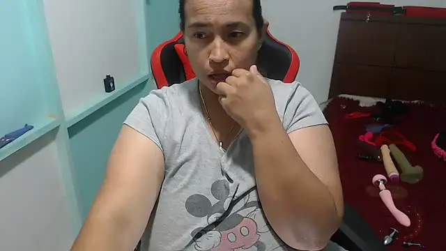 Snapshot of NatalySexxxMilk chatting on November 29, 2025, 9:59 pm NatalySexxxMilk online show from November 29, 2025, 9:59 pm