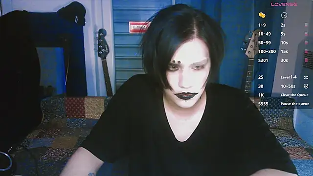 Snapshot of sademobeer chatting on June 19, 2026, 2:39 am sademobeer online show from June 19, 2026, 2:39 am