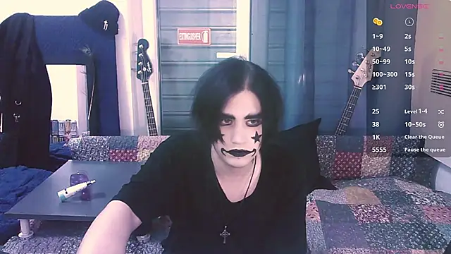 Snapshot of sademobeer chatting on June 22, 2026, 11:02 pm sademobeer online show from June 22, 2026, 11:02 pm