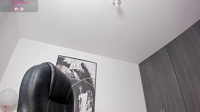 StacyConner online show from February 25, 2025, 9:15 pm