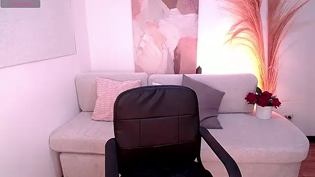 VictoriaLeia online show from October 7, 2025, 1:50 am