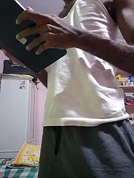 virgindesi92 online show from November 7, 2025, 8:41 am