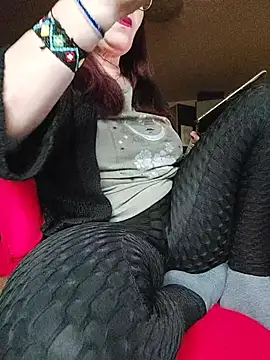 Snapshot of Love_Tina56 chatting on November 19, 2025, 6:46 am Love Tina56 online show from November 19, 2025, 6:46 am