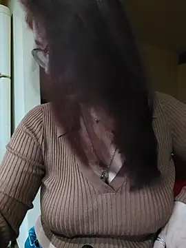 Snapshot of Love_Tina56 chatting on November 10, 2025, 6:07 am Love Tina56 online show from November 10, 2025, 6:07 am