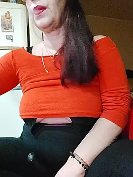 Snapshot of Love_Tina56 chatting on November 30, 2025, 5:52 am Love Tina56 online show from November 30, 2025, 5:52 am