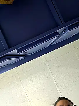 Nikkierosee online show from October 9, 2025, 3:45 pm