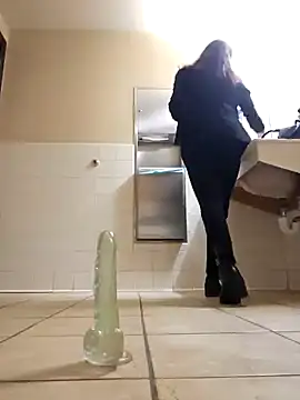 Nikkierosee online show from March 19, 2025, 6:14 am