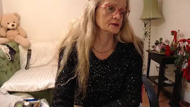 Snapshot of BlairFort chatting on October 2, 2025, 11:24 am BlairFort online show from October 2, 2025, 11:24 am