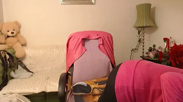 Snapshot of BlairFort chatting on October 3, 2025, 2:51 pm BlairFort online show from October 3, 2025, 2:51 pm